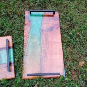 Plateau de Service Artisanat Époxy Vert d’Eau & Platane Massif 54×28 cm – vue de détail