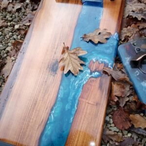 Ensemble Plateau (54×28) et Décapsuleur Époxy Thème Marin (Merisier 60 Ans) – vue de détail