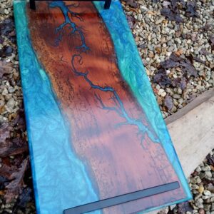 plateau de service époxy bleu gravure lichtenberg