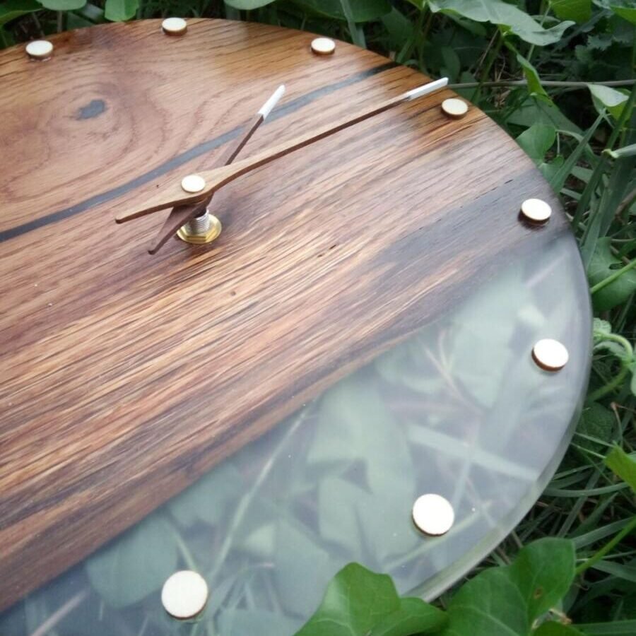 Horloge murale en bois – modèle 3