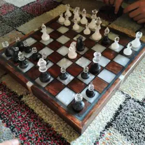jeu d’échecs epoxy noyer