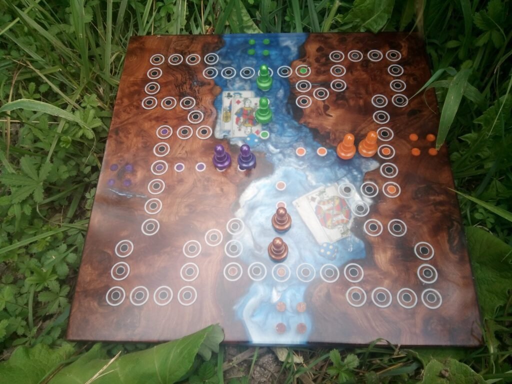 Jeu de Toc « Rivière d&rsquo;Émeraude » en Orme Galeux & Époxy 4 Joueurs