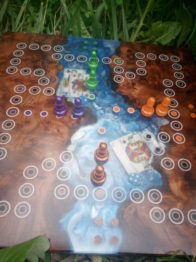 Jeu de Toc « Rivière d&rsquo;Émeraude » en Orme Galeux & Époxy 4 Joueurs