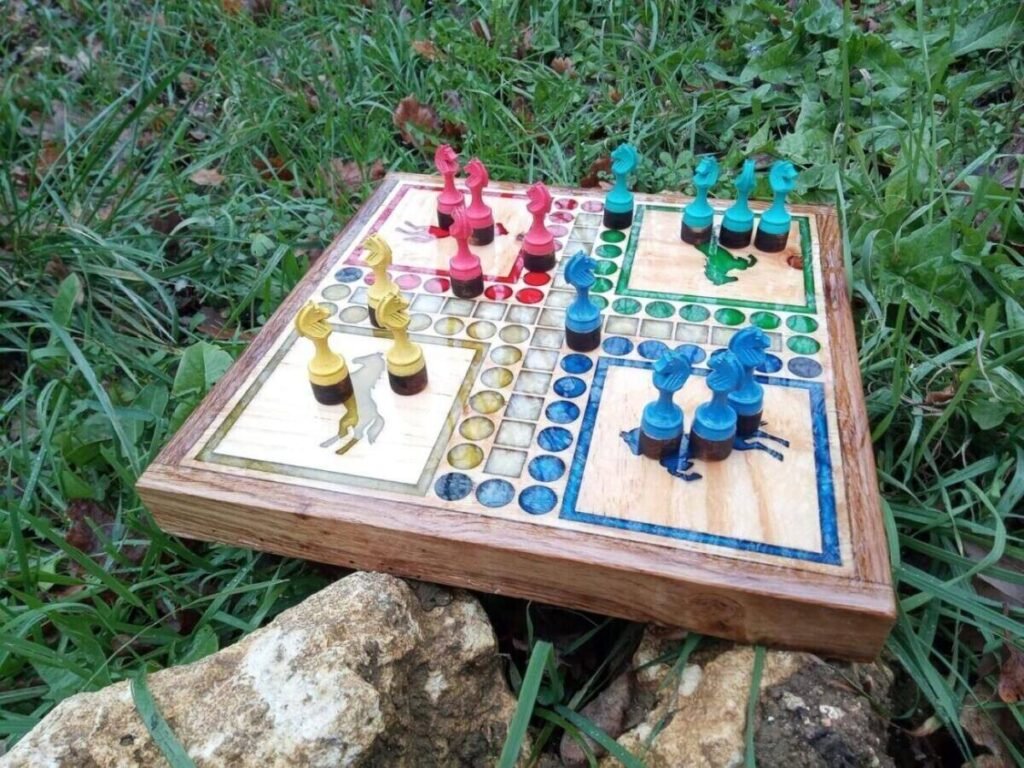 Jeu des Petits Chevaux de Luxe