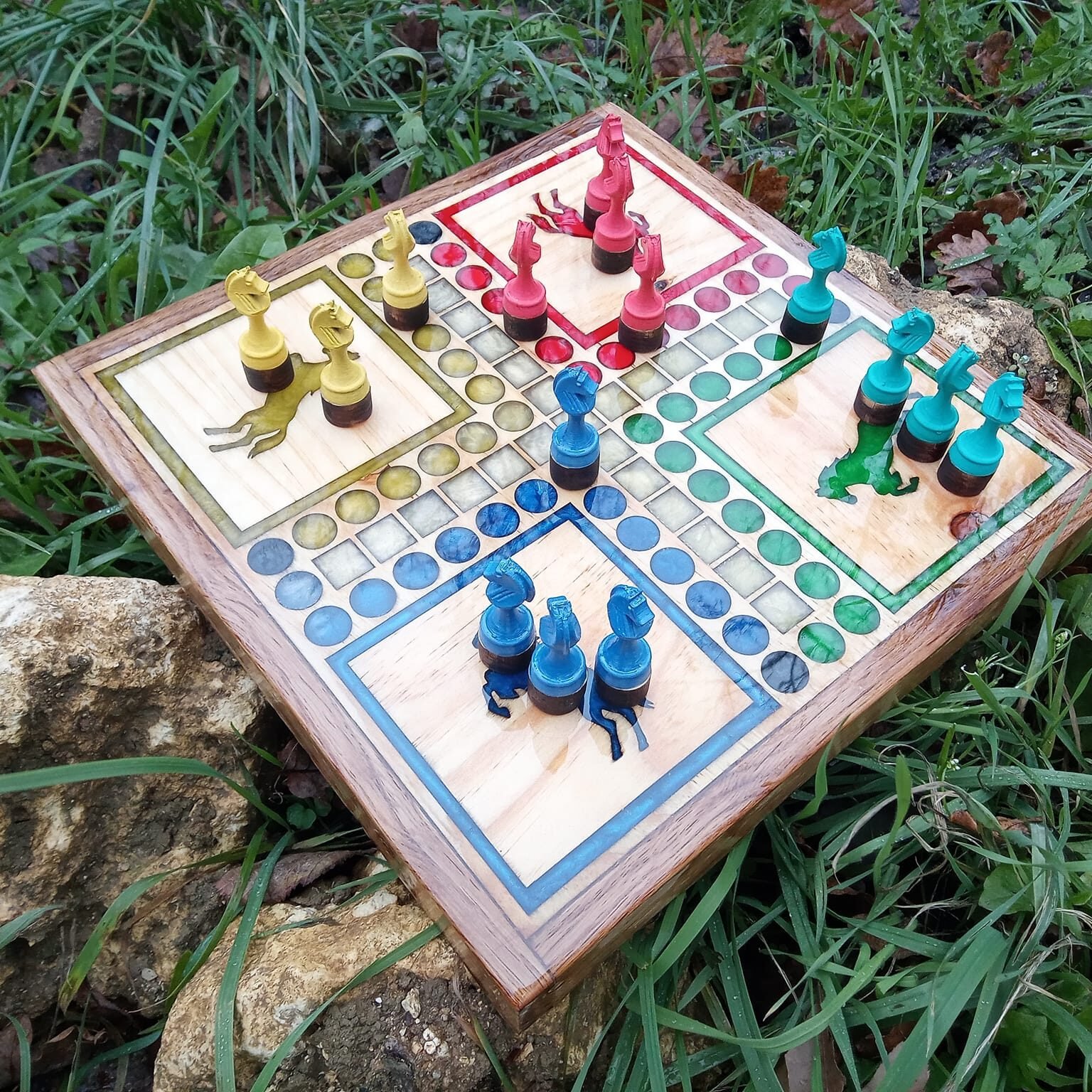 Jeu des Petits Chevaux de Luxe