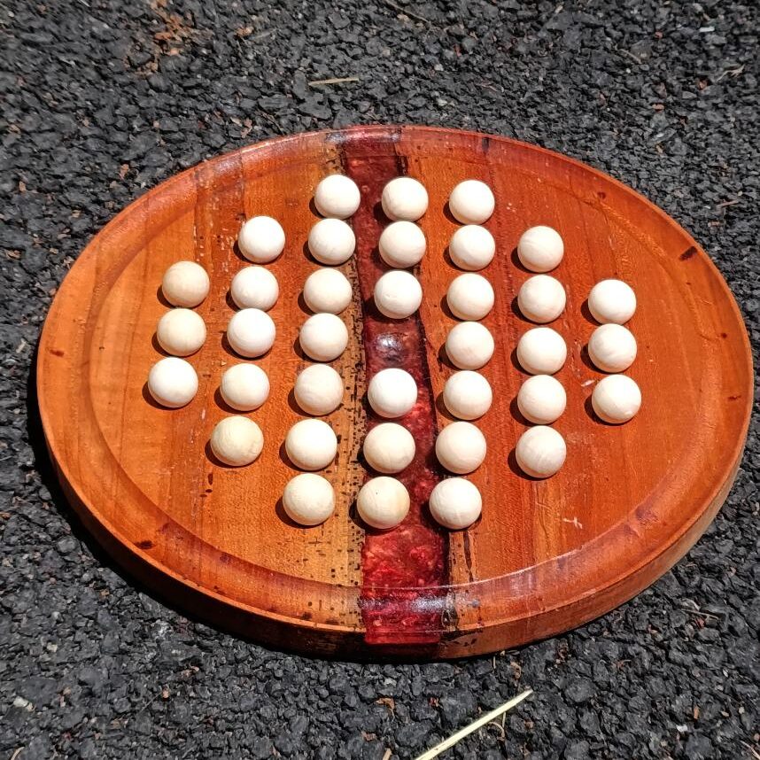 jeu de solitaire en merisier