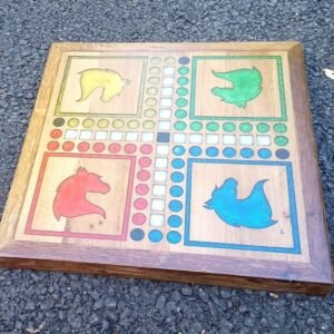 Jeu des Petits Chevaux en bois  personnalisable