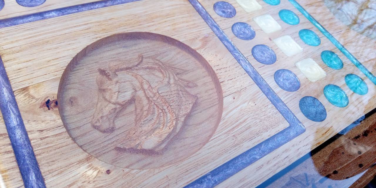 jeu de petits chevaux bois et époxy luxe