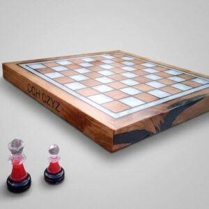 echiquier en bois et epoxy personnalisé