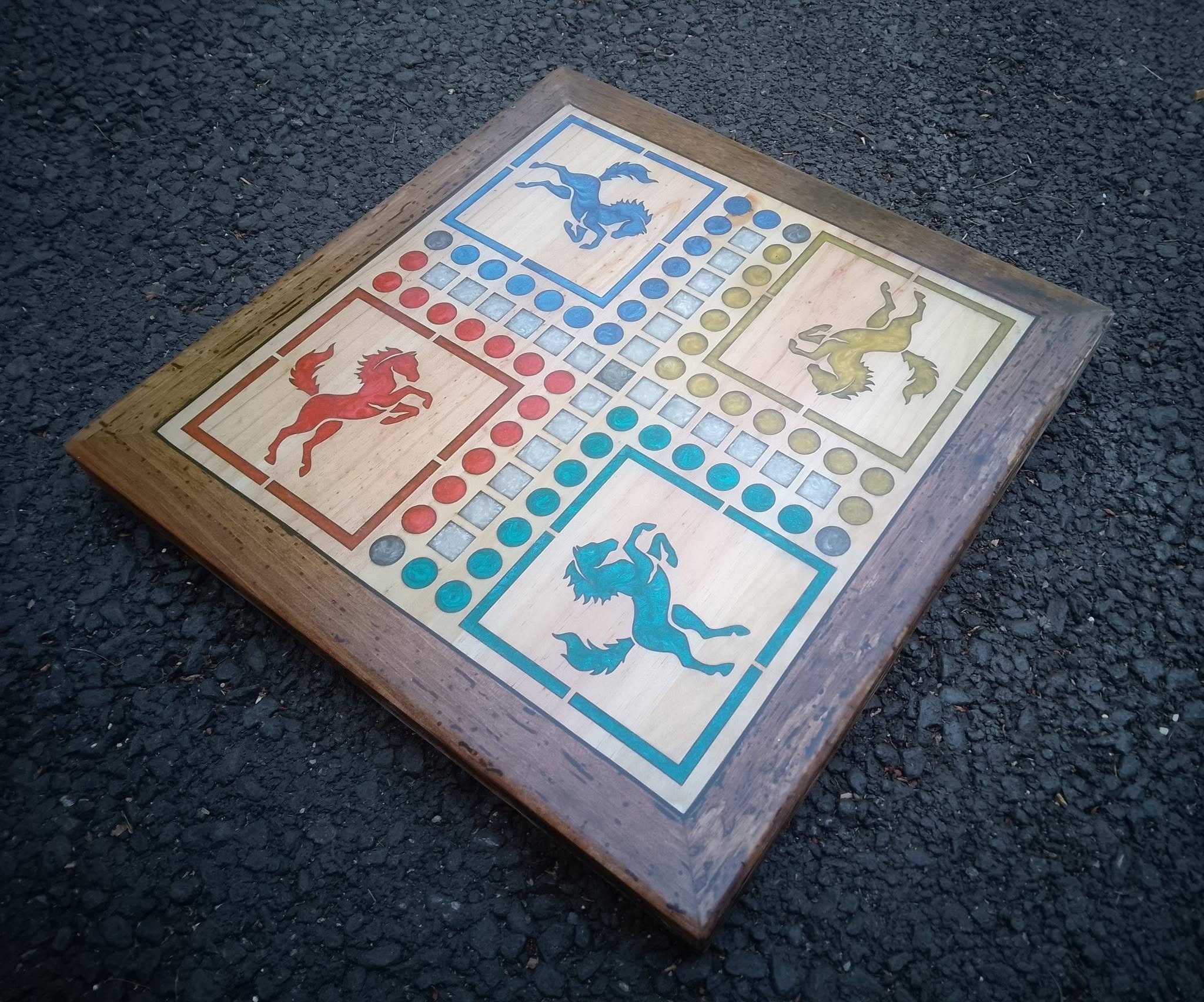 jeu de petits chevaux bois