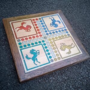 jeu de petit chevaux – vue de détail