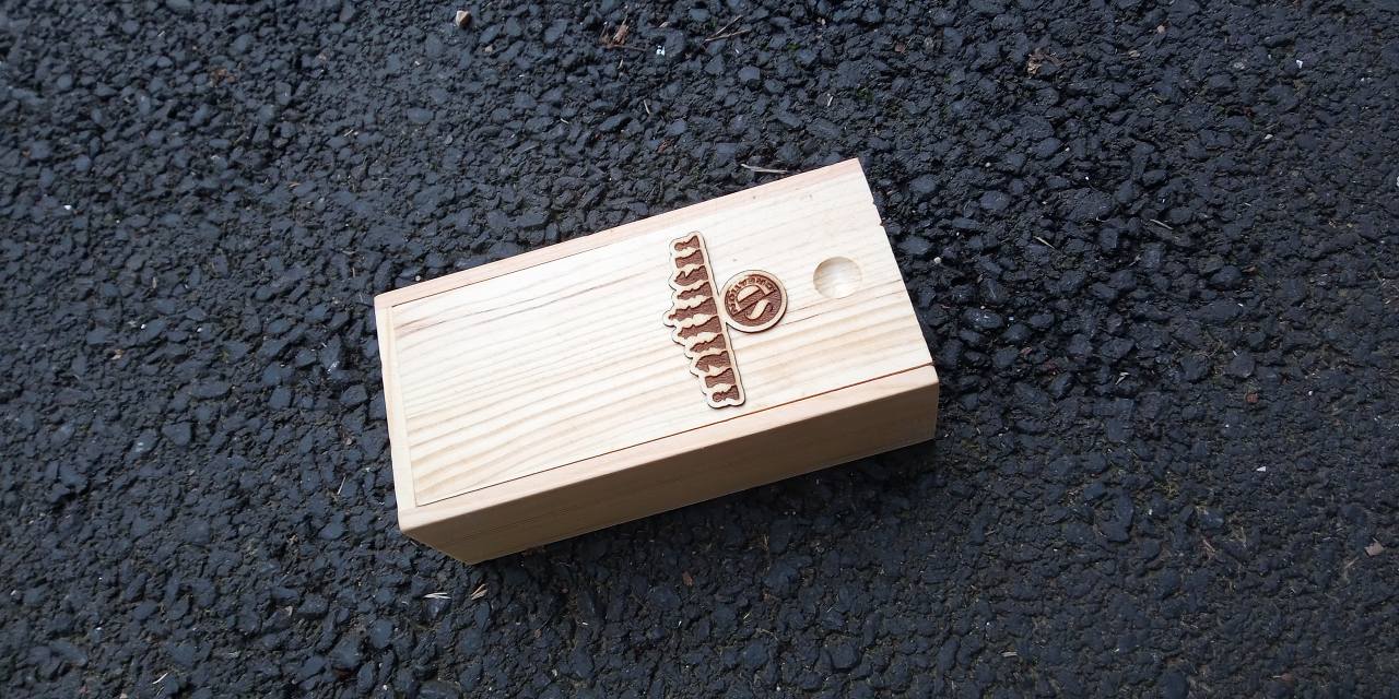 jeu d’échecs en chêne et epoxy – Image 5